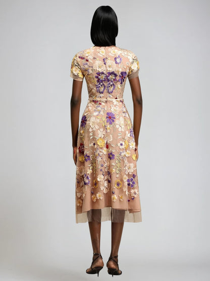 Geyra Short Sleeve Flower Embroidered Midi Dress