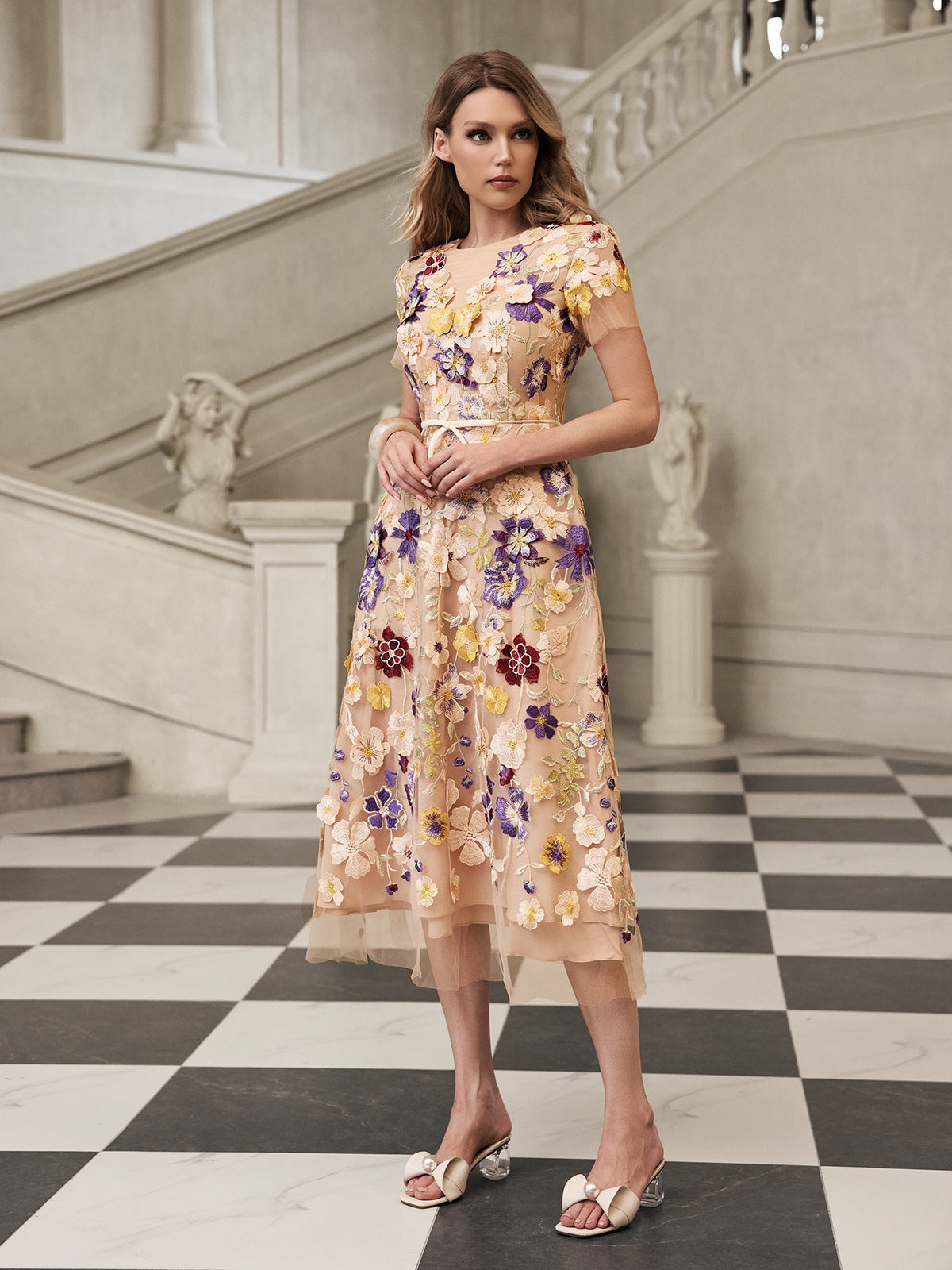 Geyra Short Sleeve Flower Embroidered Midi Dress